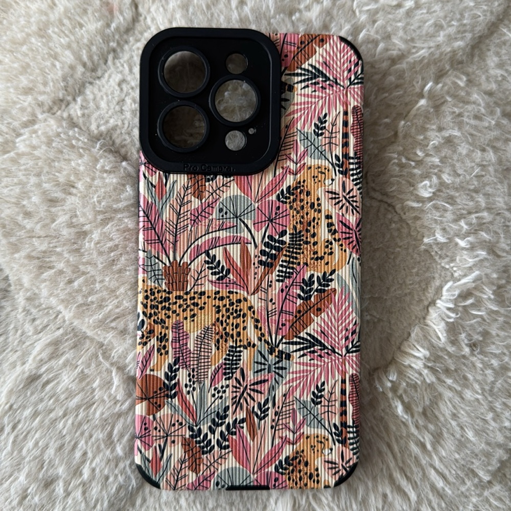iPhone 15 pro max cases - Picture 2 of 3